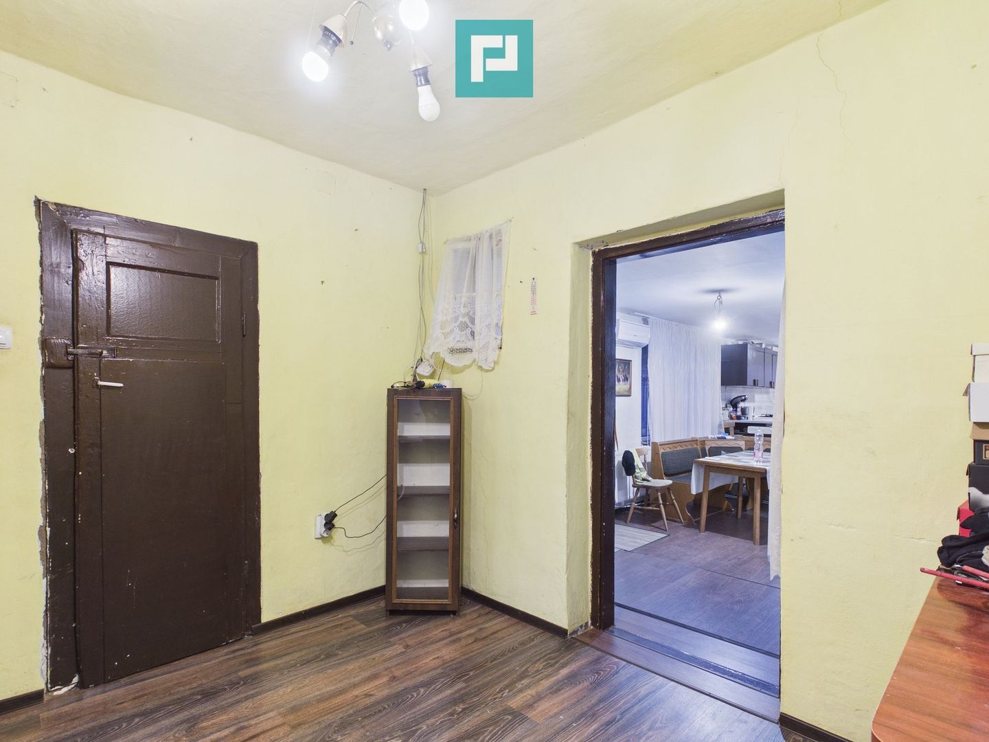 Casă din 2 corpuri cu 5 camere în  Lőkösháza - Poză 18