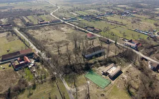 Conac nobiliar de secol XIX cu 8 camere în Maciova - Poză 27