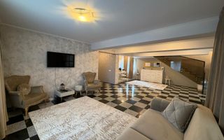 Oportunitate! Casa P+E+M confort si spatiu generos - Poză 8