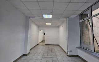 Spațiu comercial de închiriat | Bulevardul Dacia | 2 încăperi | Acces - Poză 3