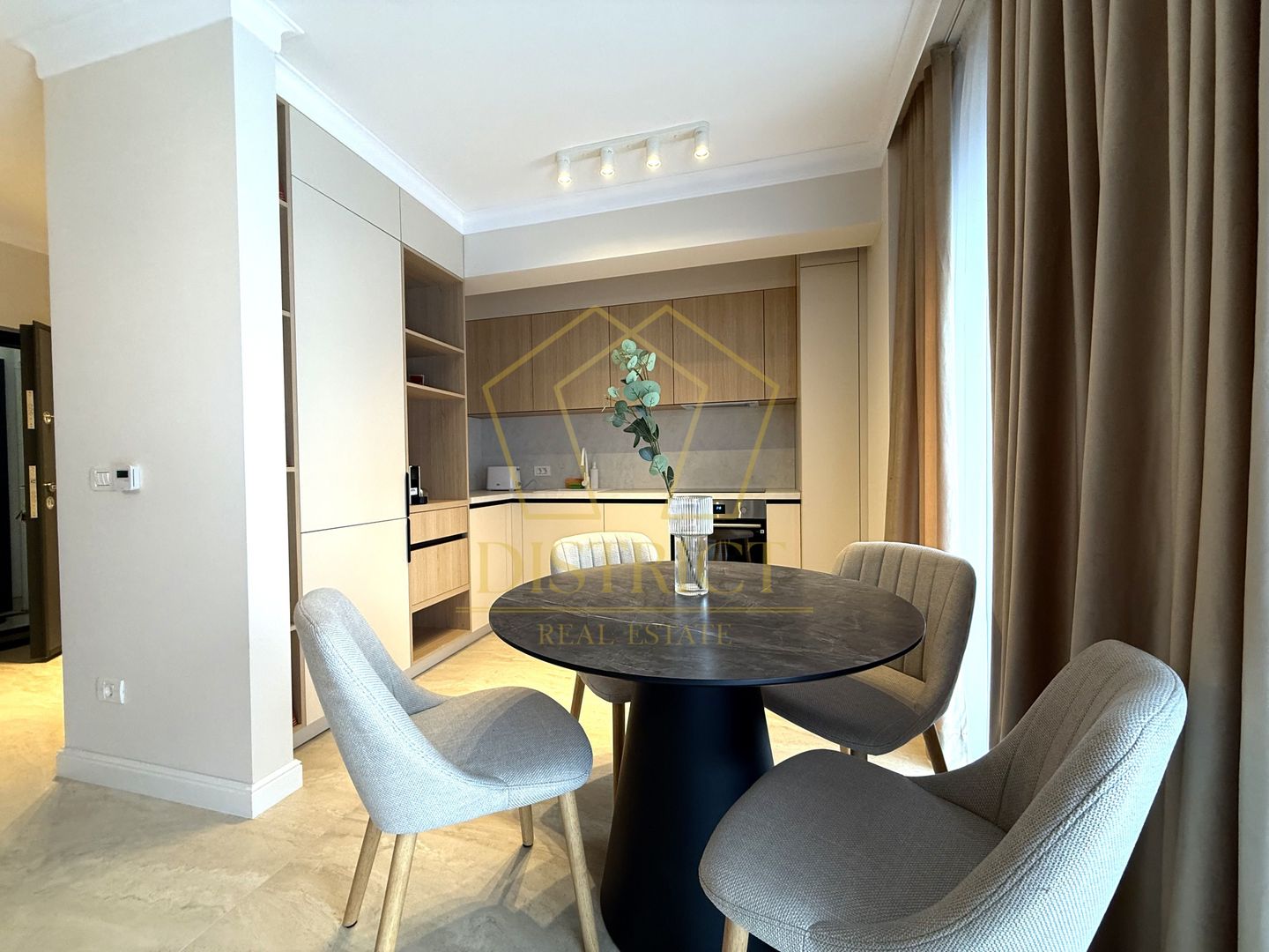 Apartament deosebit cu 2 camere si loc de parcare subteran 56 mp | Aradului - Poză 1