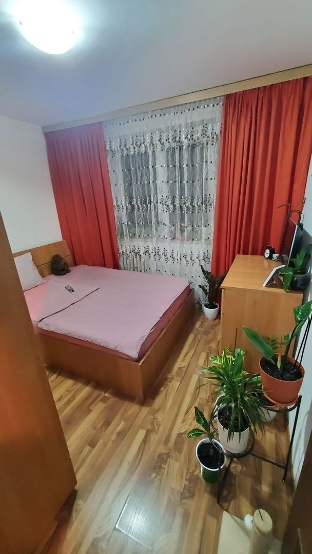 Vanzare apartament 2 camere Titan-Codrii Neamtului, pret negociabil - Poză 1