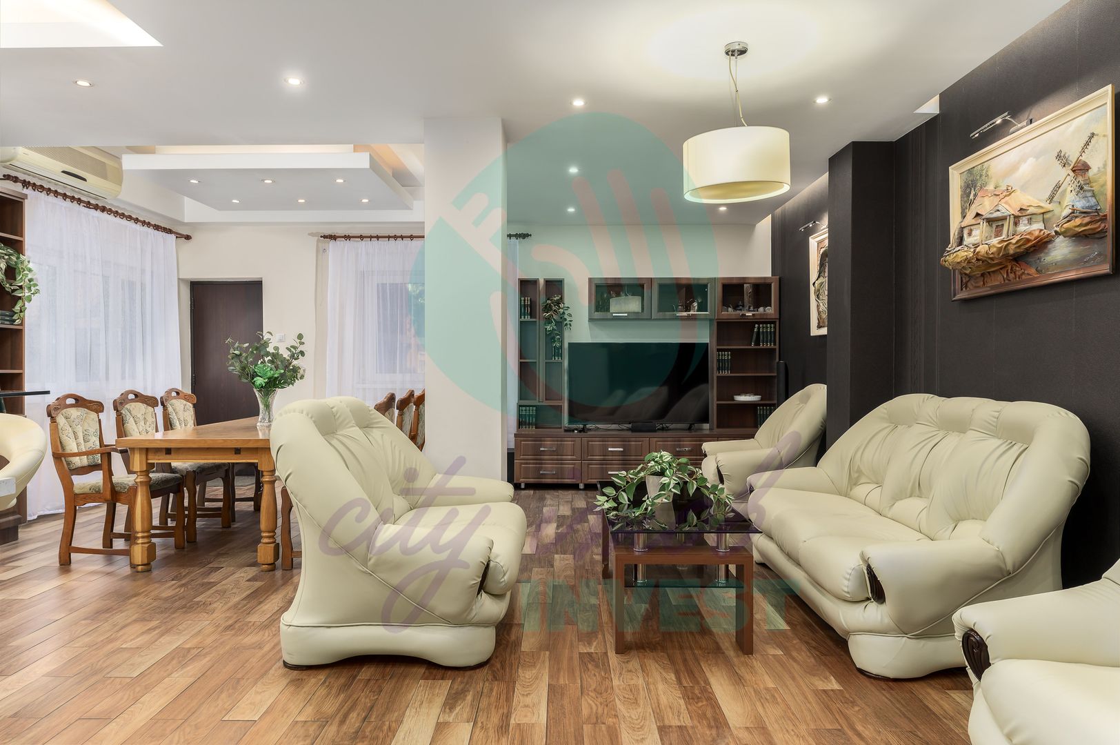 Vilă spațioasă cu curte superbă lângă Parcul Circului - Poză 3