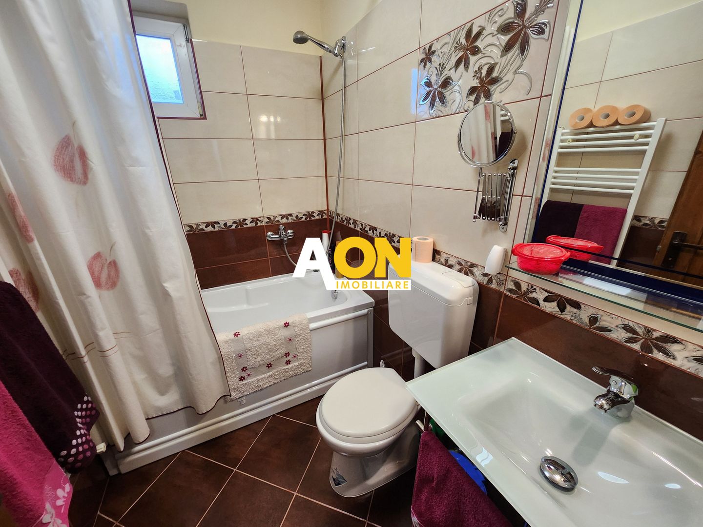 De vanzare casa 6 camere 8142 mp teren in Oarda de Sus - Poză 12