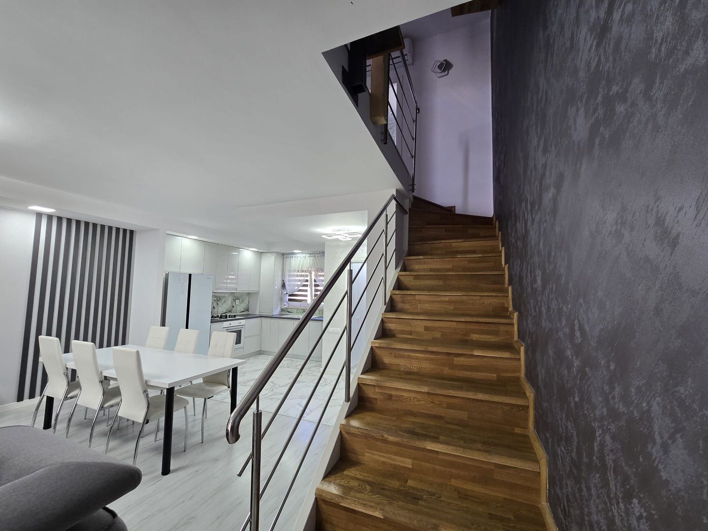 Vila 3 camere Cosmopolis - Poză 6