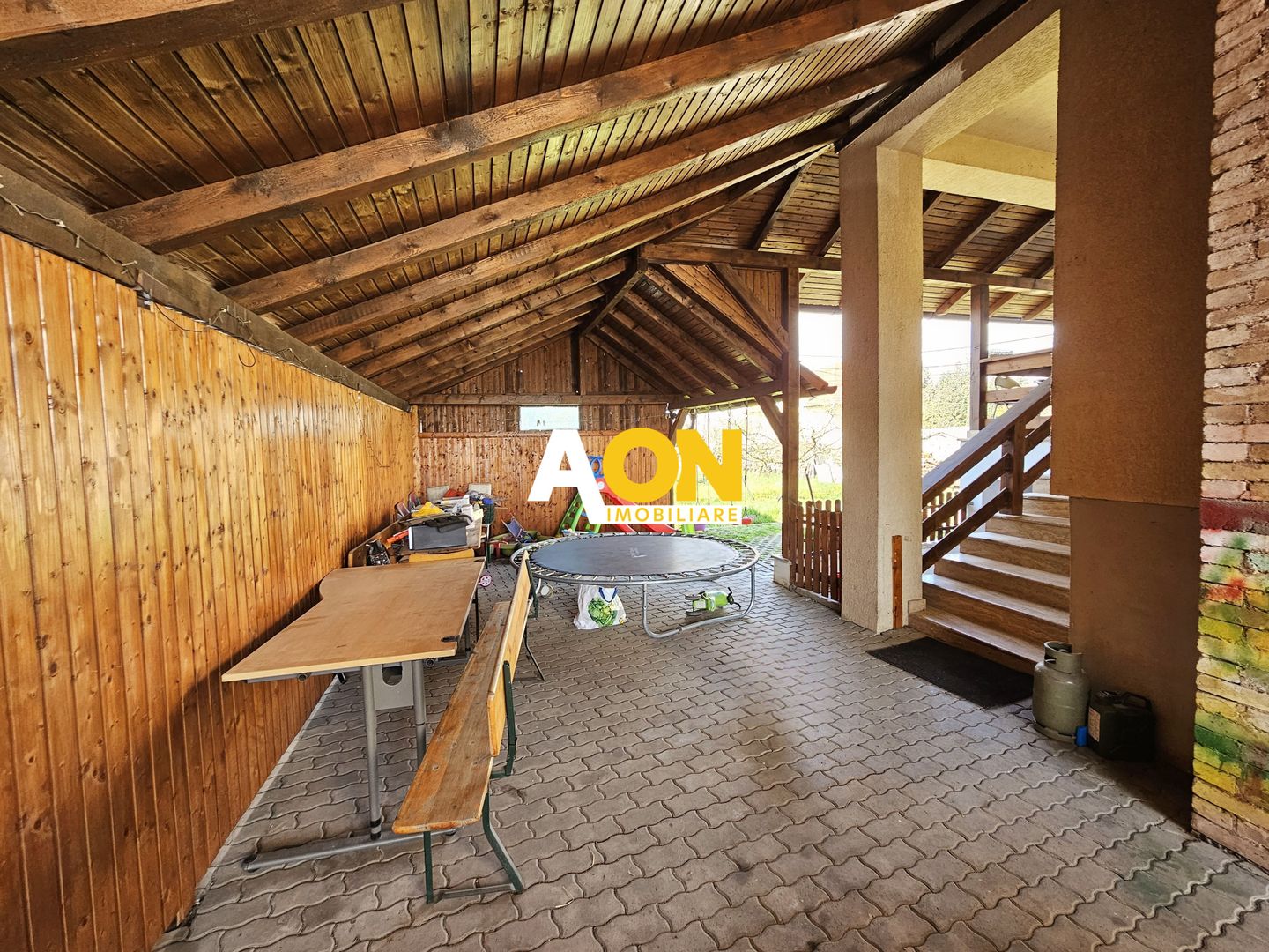 Casa 5 camere, mobilata, utilata,  427 mp teren, Barabant - Poză 2