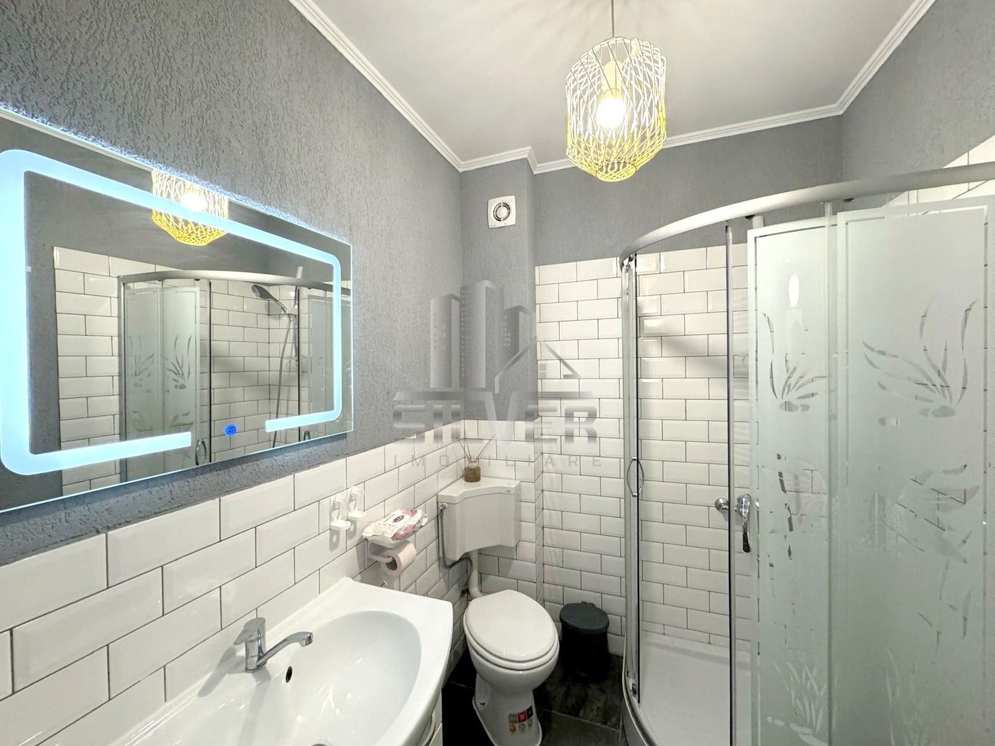 Apartament cu 2 camere/parcare/zona Eroilor. - Poză 5
