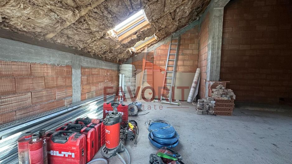 Duplex in Sanandrei | 5 camere | Toate utilitatile | Asfalt - Poză 7