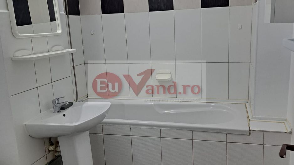De inchiriat - apartament cu o camera, Gara, mobilat si utilat - 300 euro - Poză 6