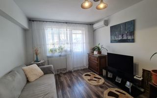 vand  apartament 2 camere, zona centrala, etaj 2, centrala gaz - Poză 1