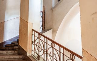 Apartament renovat in cladire istorica - Poză 21