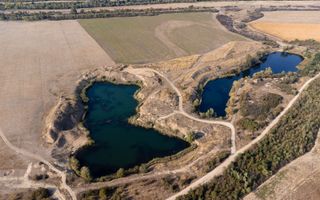 Investiție unică, 10 ha teren cu luciu de apă, ideal pentru turism și agrement! - Poză 4