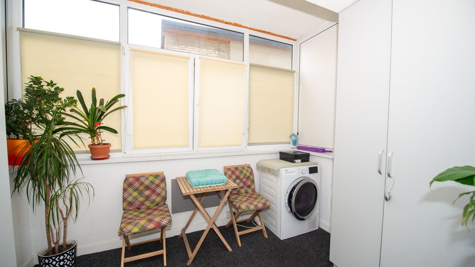 De vanzare apartament 3 camere mobilat si utilat bloc 2017 - Poză 5