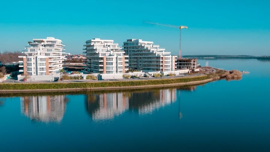 Vânzare apartament 2 camere, 79mp | Vedere lacul Pantelimon - Poză 1