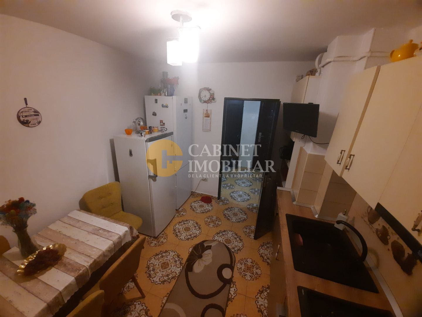 Dacia - Etaj Intermediar - 3 Camere Decomandat - Poză 5