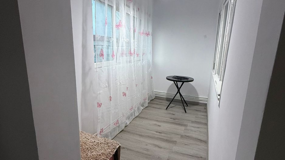 De vanzare apartament cu 2 camere, etaj 4/4, recent renovat, 33.000 euro - Poză 3