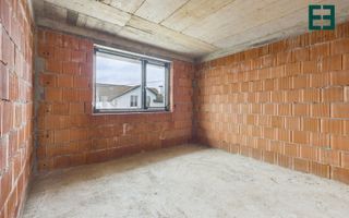 Casă nouă cu 4 camere și teren de 445 mp  - Vladimirescu - Arad - Poză 19