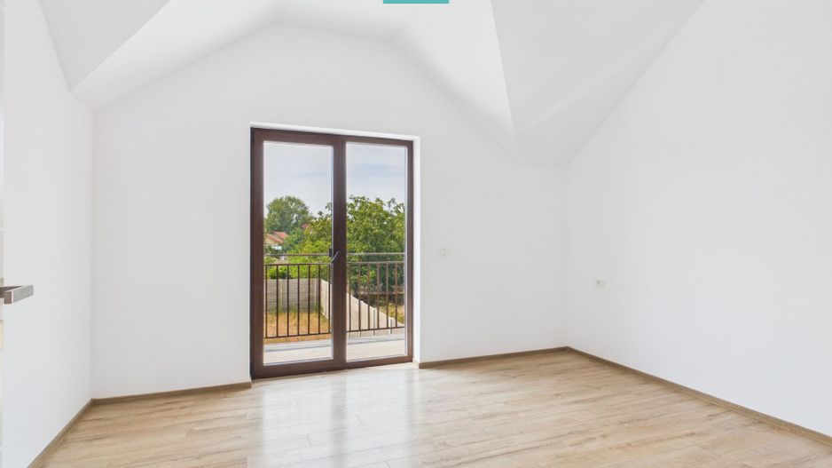 Duplex luminos 101 mp utili, teren 350mp în Covaci - Poză 21
