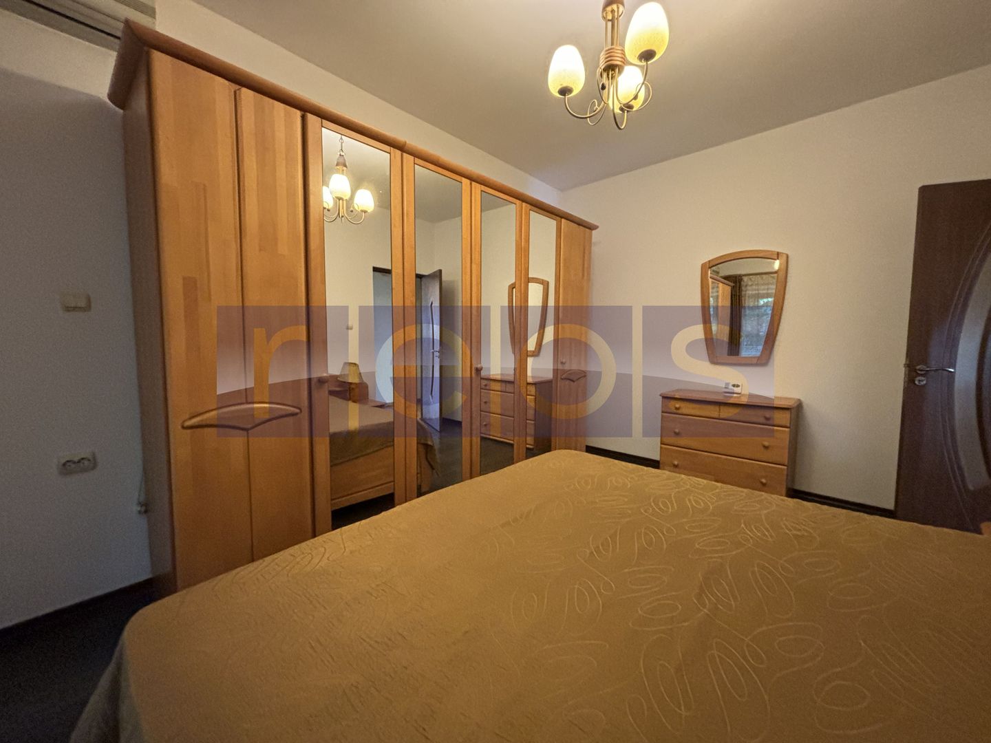 VANZARE 3 CAMERE | 2 BAI | TERASA 44MP | METROU 1 MAI - Poză 5