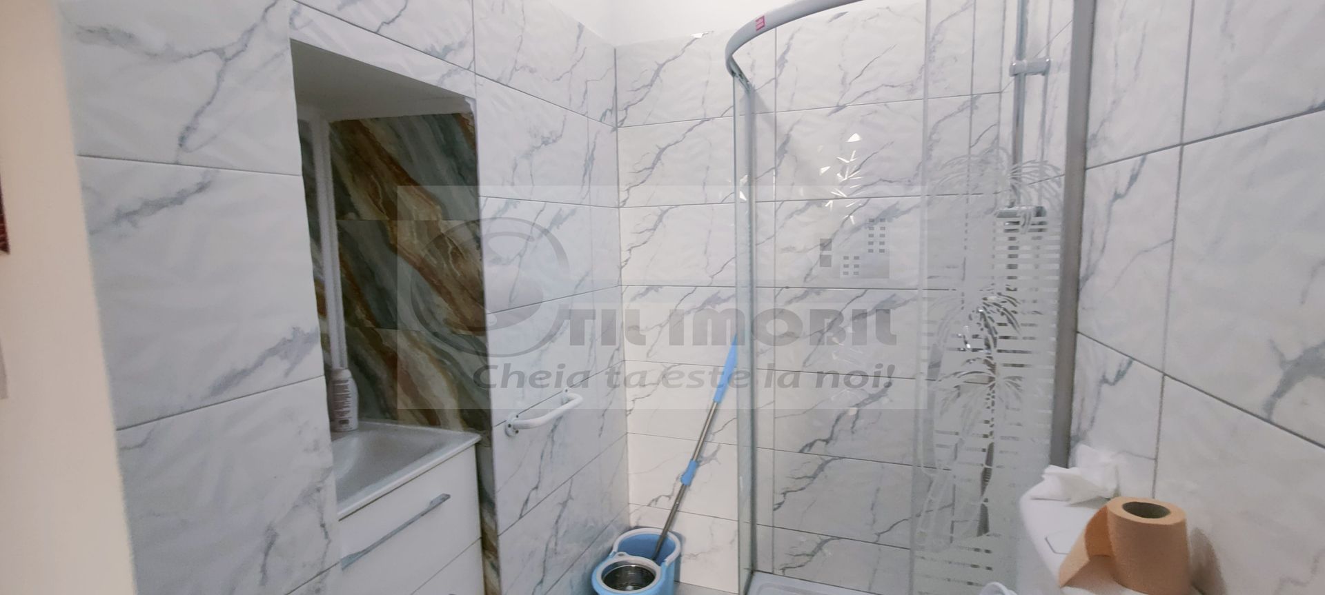 APARTAMENT ULTRACENTRAL , PIATA UNIRII, CUZA VODA 70 MP PLUS CURTE - Poză 36