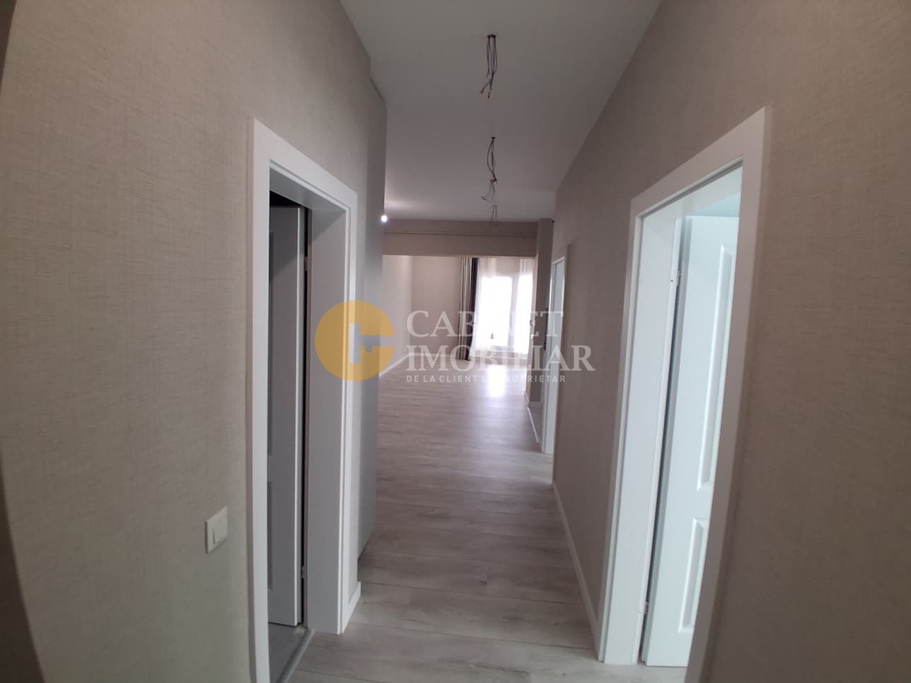 Apartament 4 camere, 2 bai, zona Tatarasi - Iasi - Poză 5