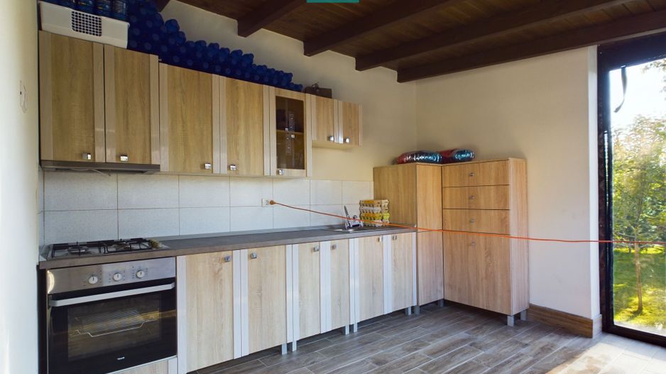 Vilă cu mansardă în Bujac - Poză 24