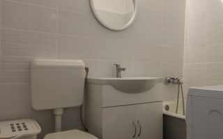 Bucatarie inchisa, aer condiționat -Bucovina - Poză 9