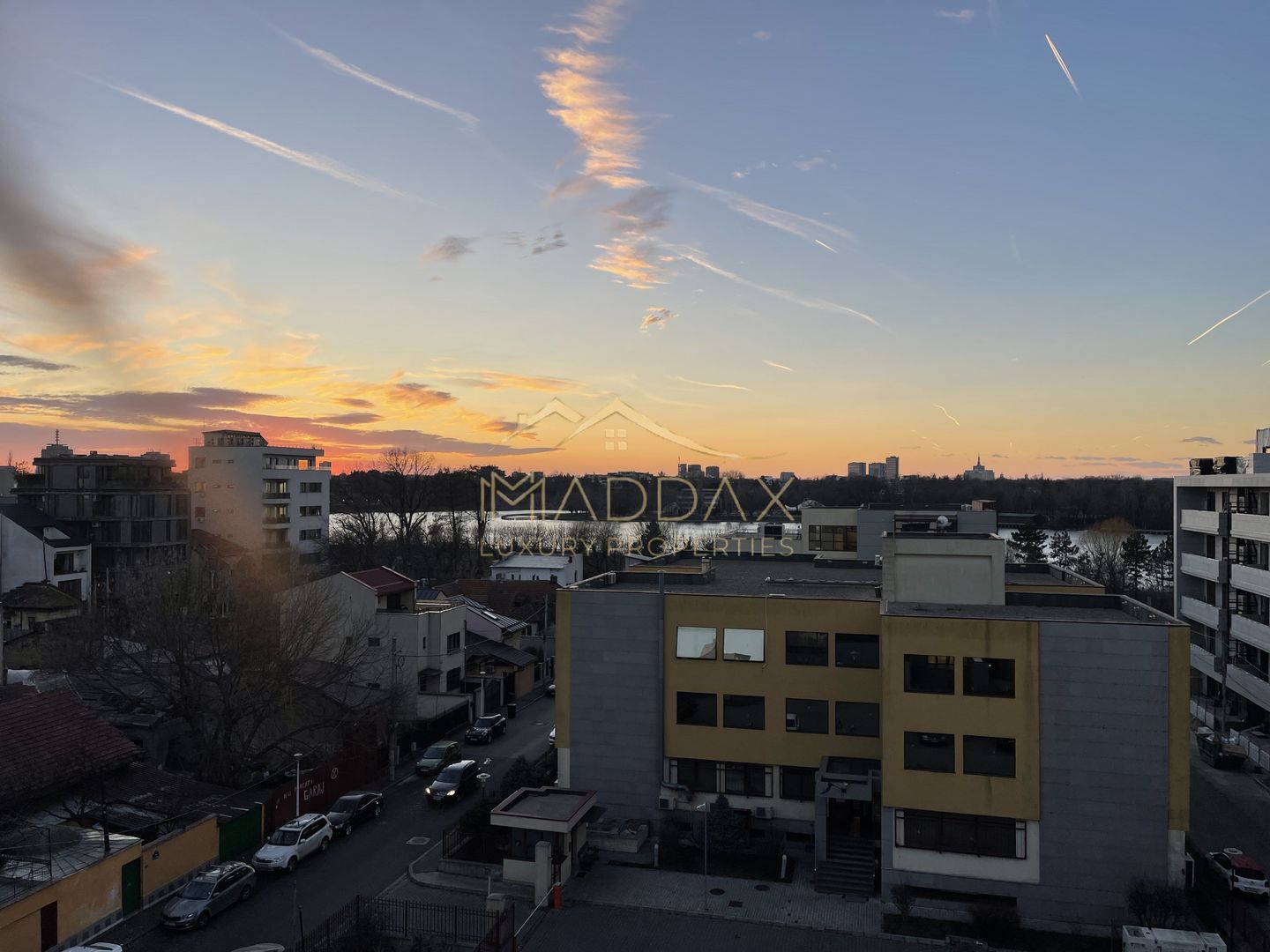 **APARTAMENT ELEGANT** FLOREASCA **CU VEDERE SPECTACULOASA CATRE LAC - Poză 34