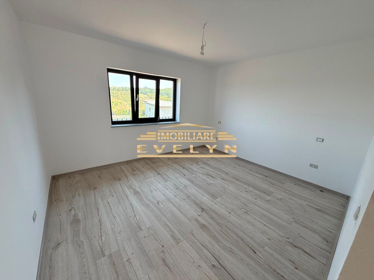 Case noi în zona Lebăda – 4 camere, teren 550 mp - 155.000 € - Poză 12