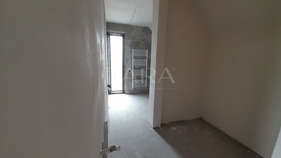 Casa individuala la intrare in Campenesti - Poză 6