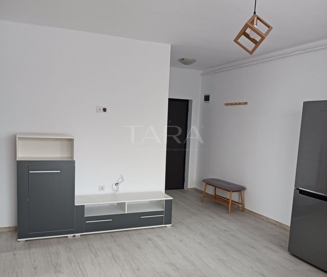 Apartament într-un bloc modern, priveliște deosebită. - Poză 2