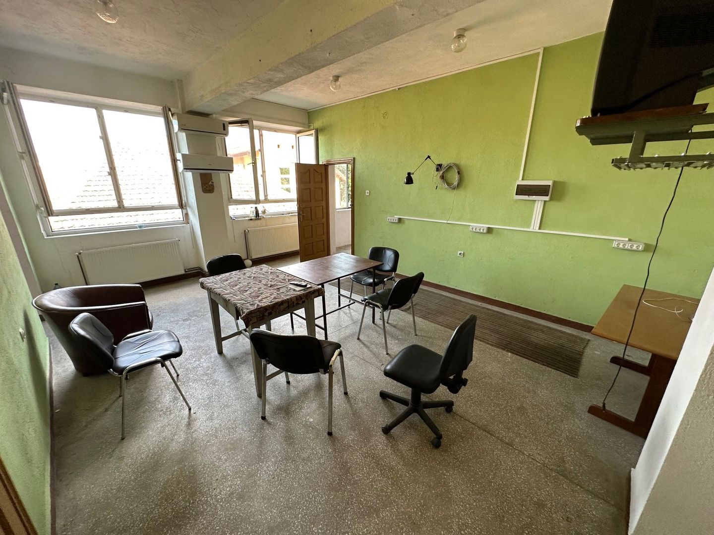 Proprietate compusă din 2 case - Poză 10