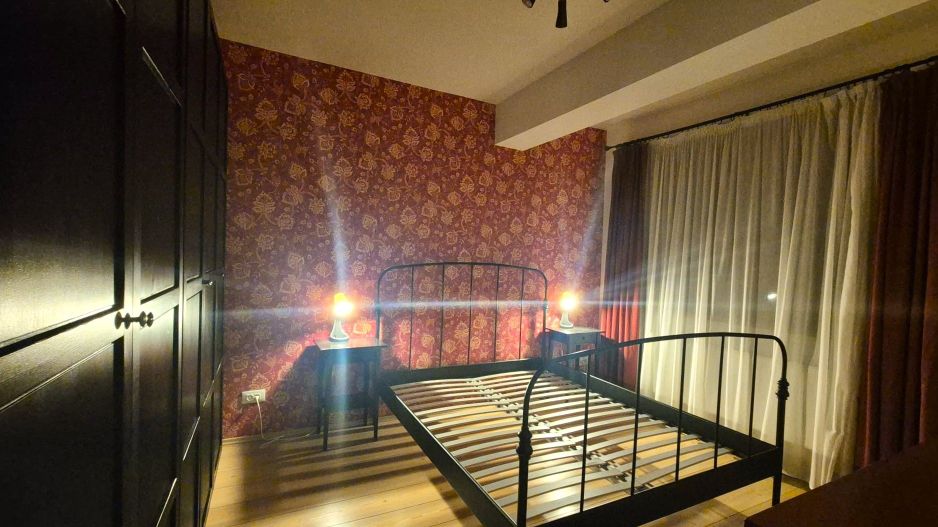 Bloc nou, sectiune mare, apartament 3 camere cu semineu, terasă mare si garaj - Poză 14