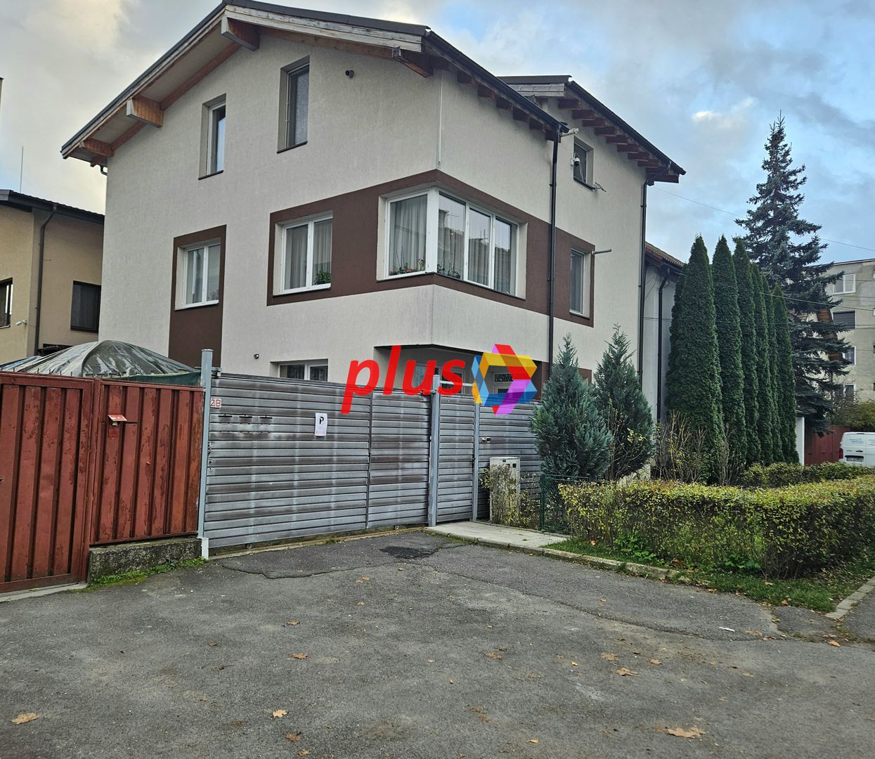 Oportunitate - Apartament cu trei camere in vila, zona Tractorul 70 mp - Poză 22
