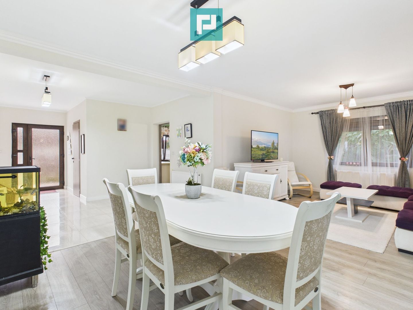 Vilă cu 3 camere în Vladimirescu - Poză 1