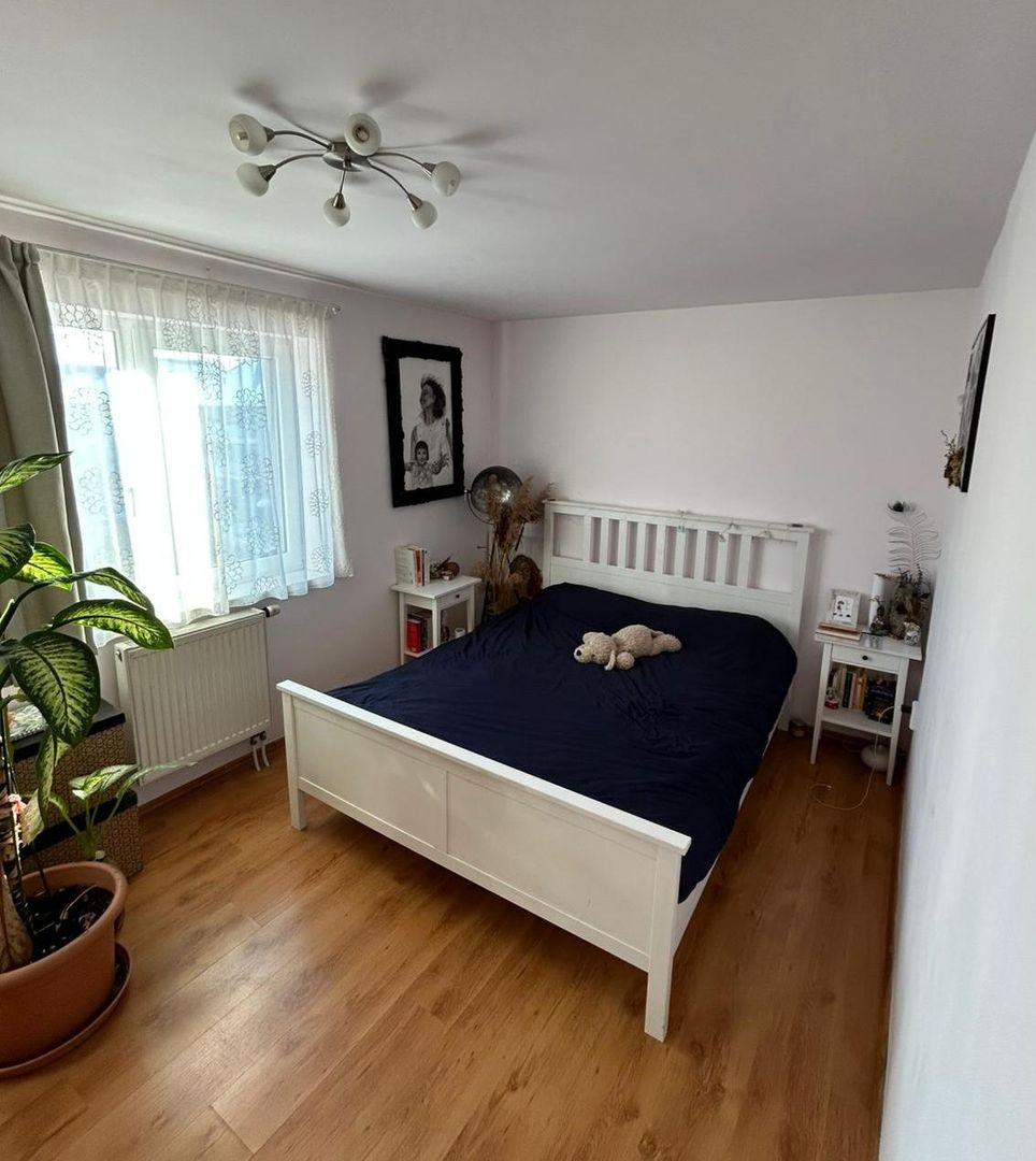 Apartament decomandat si parcare - Poză 1