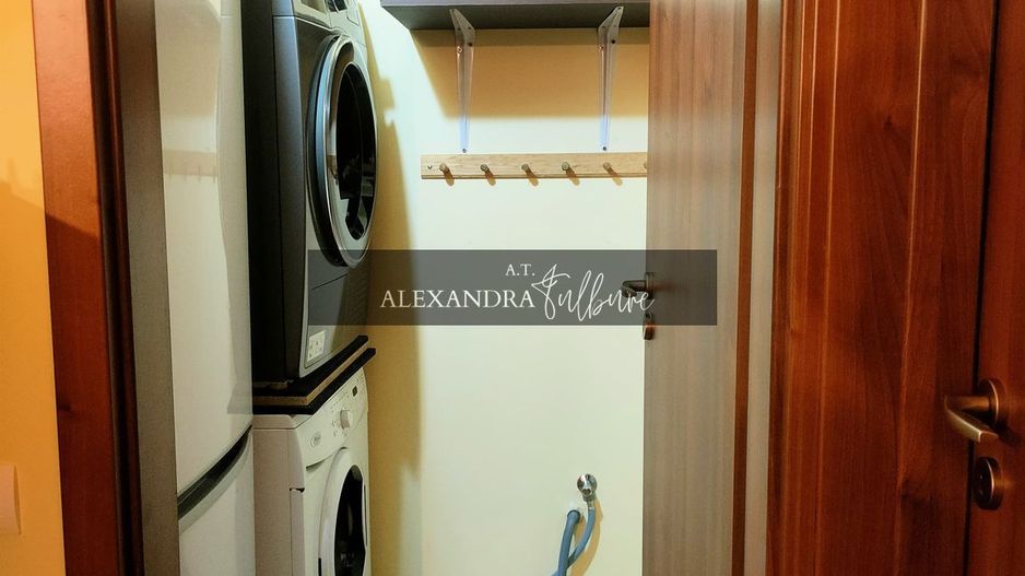 Apartament 3 camere, terasă, balcon închis, parcare - Poză 4