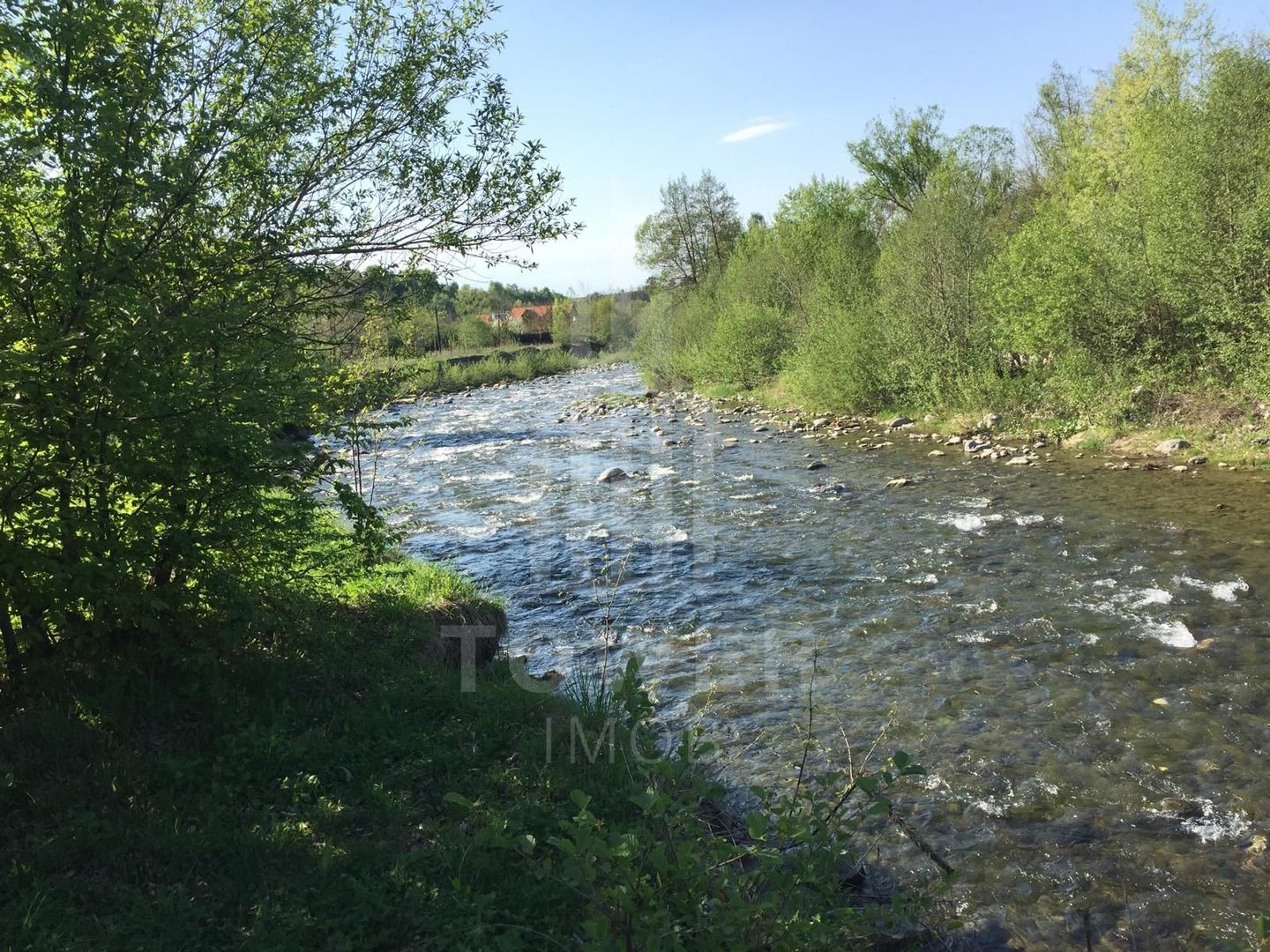 Teren de vanzare în reprezentare exclusivă, situat pe Valea Avrigului! - Poză 8