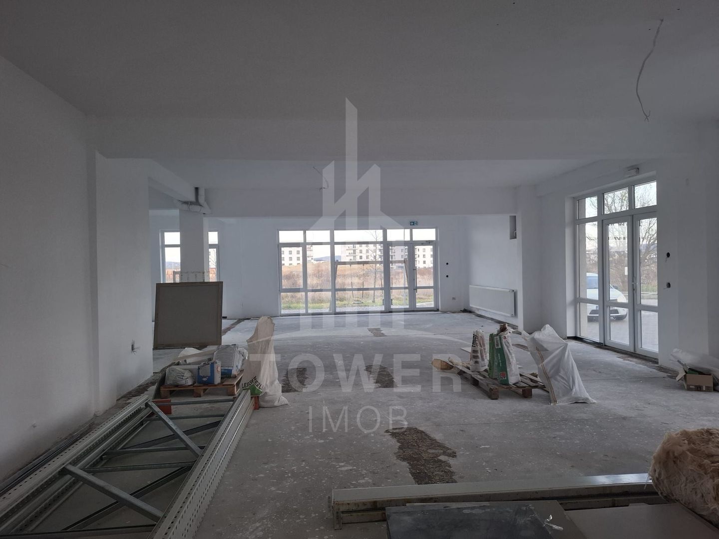 Spațiu ideal pentru multiple activități comerciale |Calea Șurii Mici- De vânzare - Poză 6