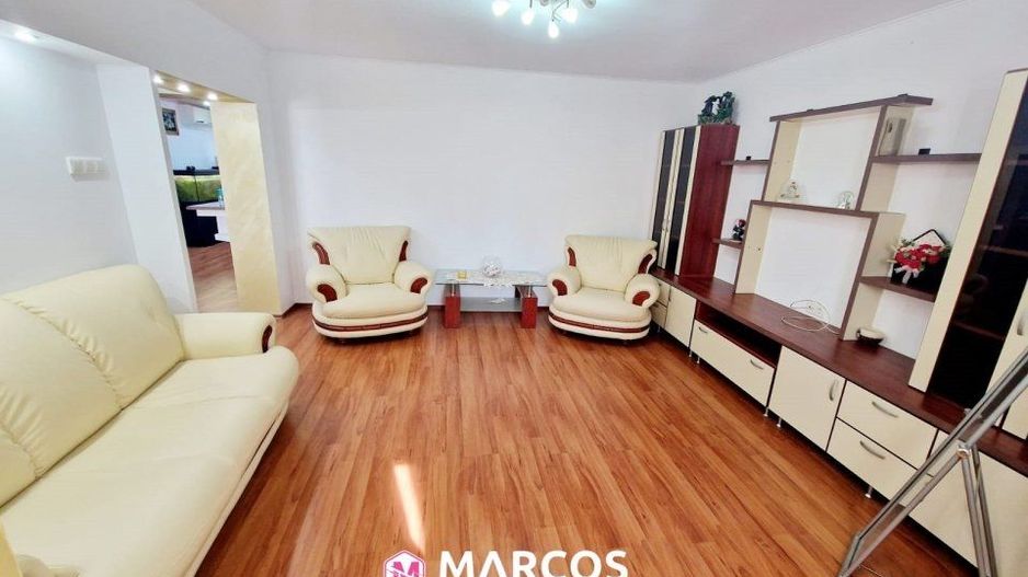 Apartament 3 camere, et.3, Micro 4, ID 1021 - Poză 1