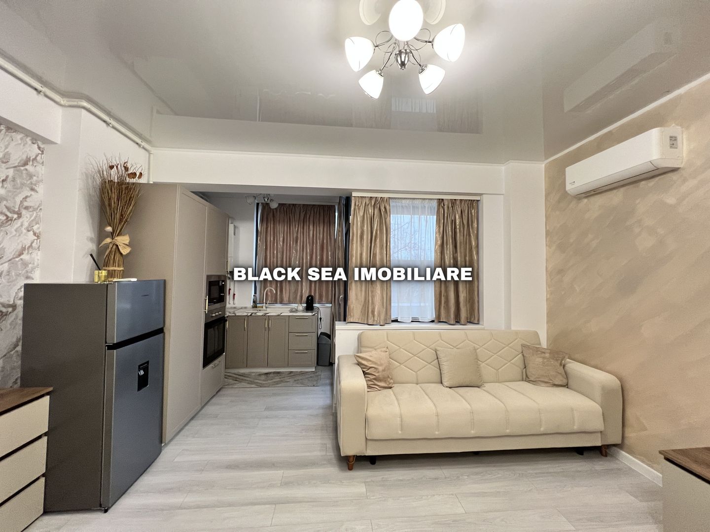 Garsonieră Ultramoderna de vânzare – Hanul cu peste - Ocazie Unica - Poză 2