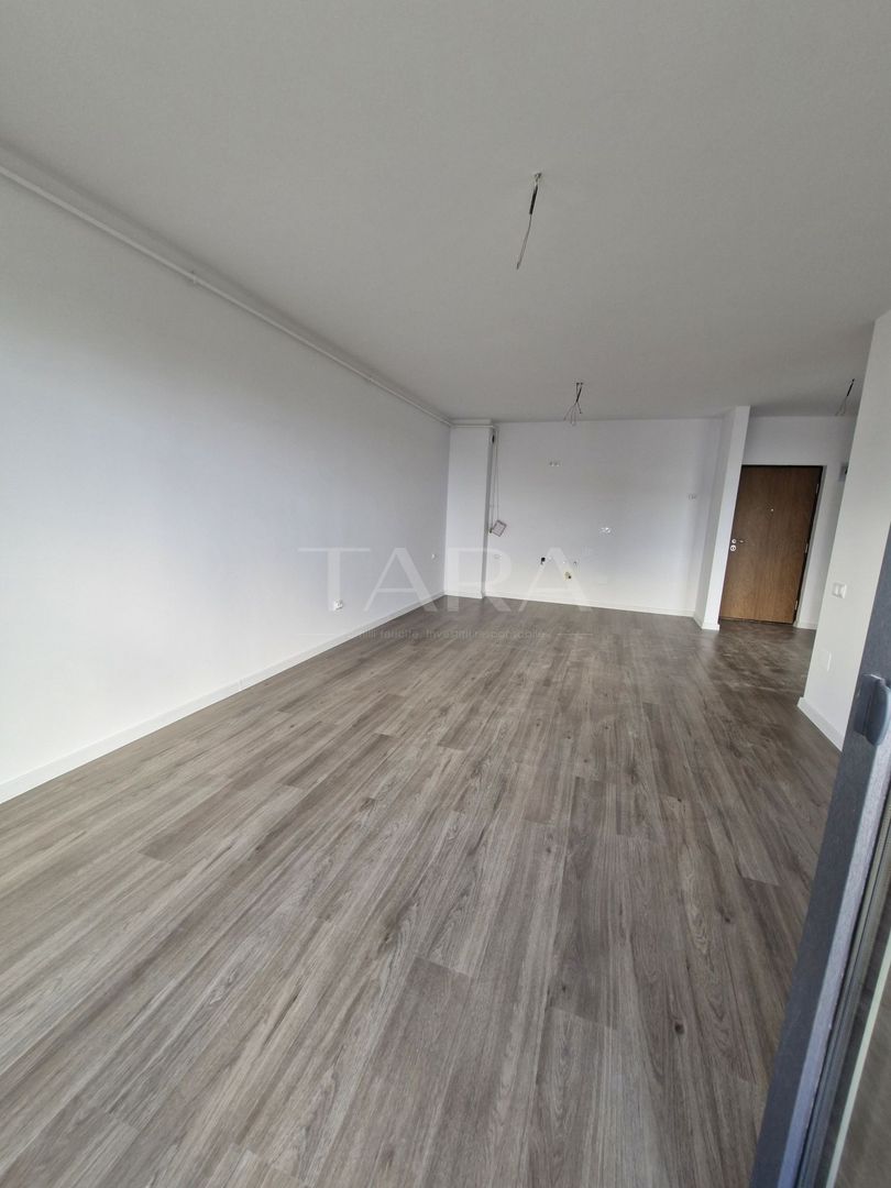 Apartament cu 2 camere, balcon 10 mp, parcare subterană inclusă. - Poză 3