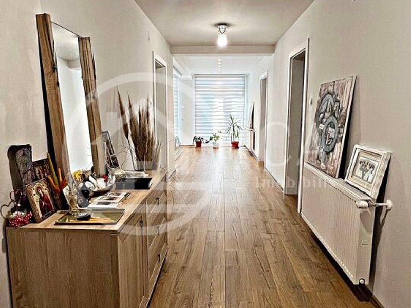 Casa de vanzare cu 5 camere in Santandrei, Oradea - Poză 11