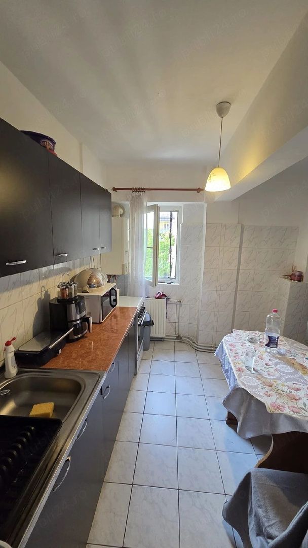 Apartament 3 camere Micro 16 str Zenit - Poză 1