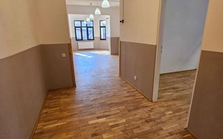 🏢 Spațiu de birouri modern – 5 camere, 3 băi – Zona Centrală, Ploieșt - Poză 43