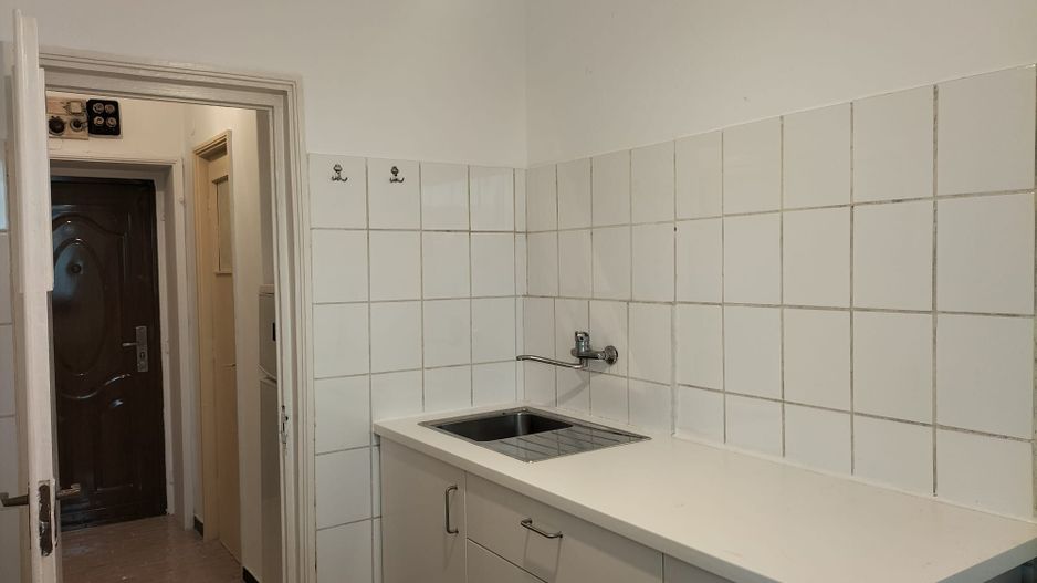 Inchiriere apartament 2 camere zona 1 Mai langa statia Metrou - Poză 11