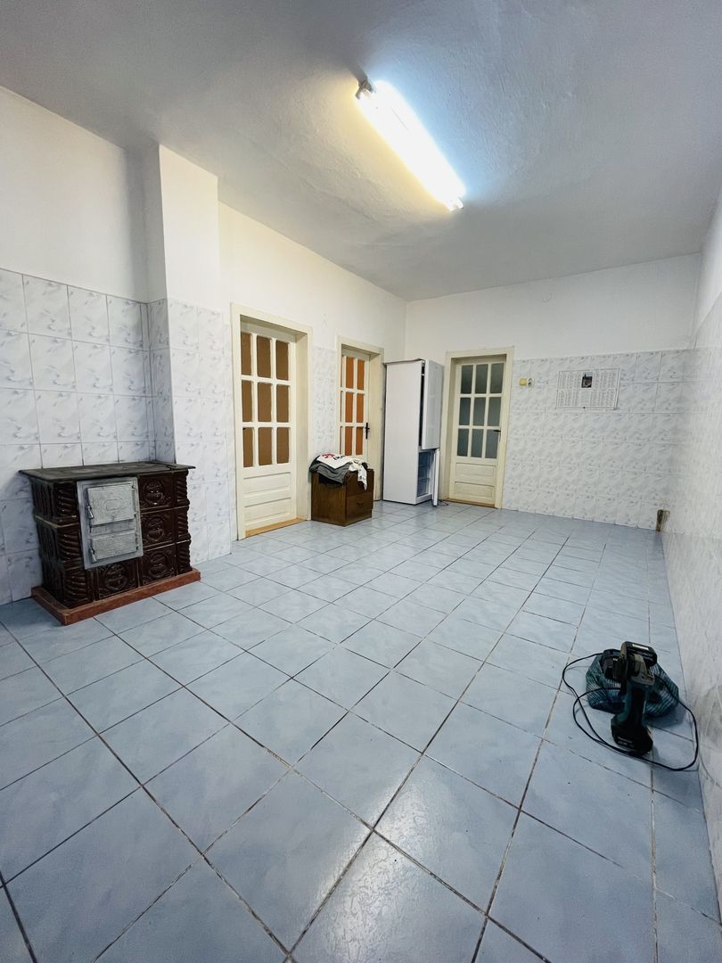 Casă individuală cu front stradal 25 ml – Zona Oncea - Poză 3