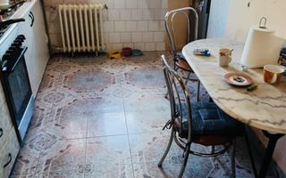 Apartament cu 3 camere  decomandat Rogerius - Poză 2