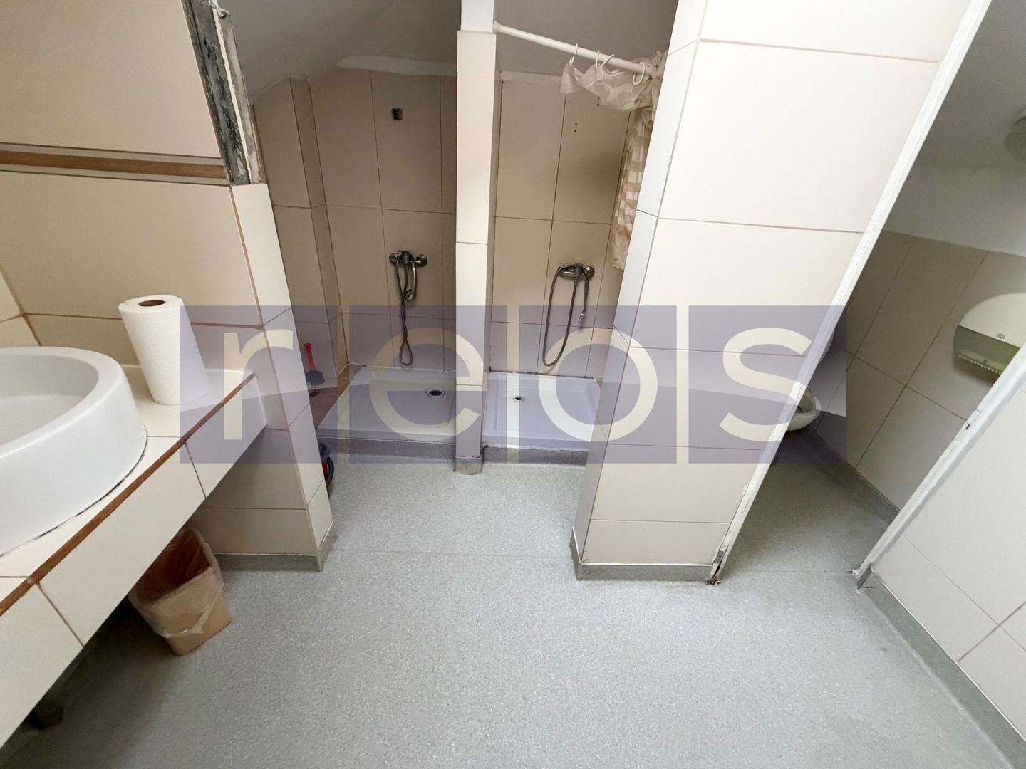 INCHIRIERE CASA | 8 CAMERE | IDEALA HOSTEL / CAZARE SAU ACTIVITATI DIVERSE - Poză 11