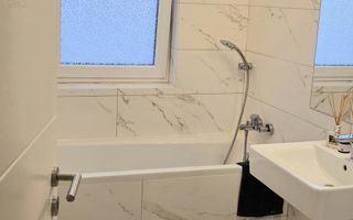 Apartament cu 2 camere in Dumbravita - Poză 7